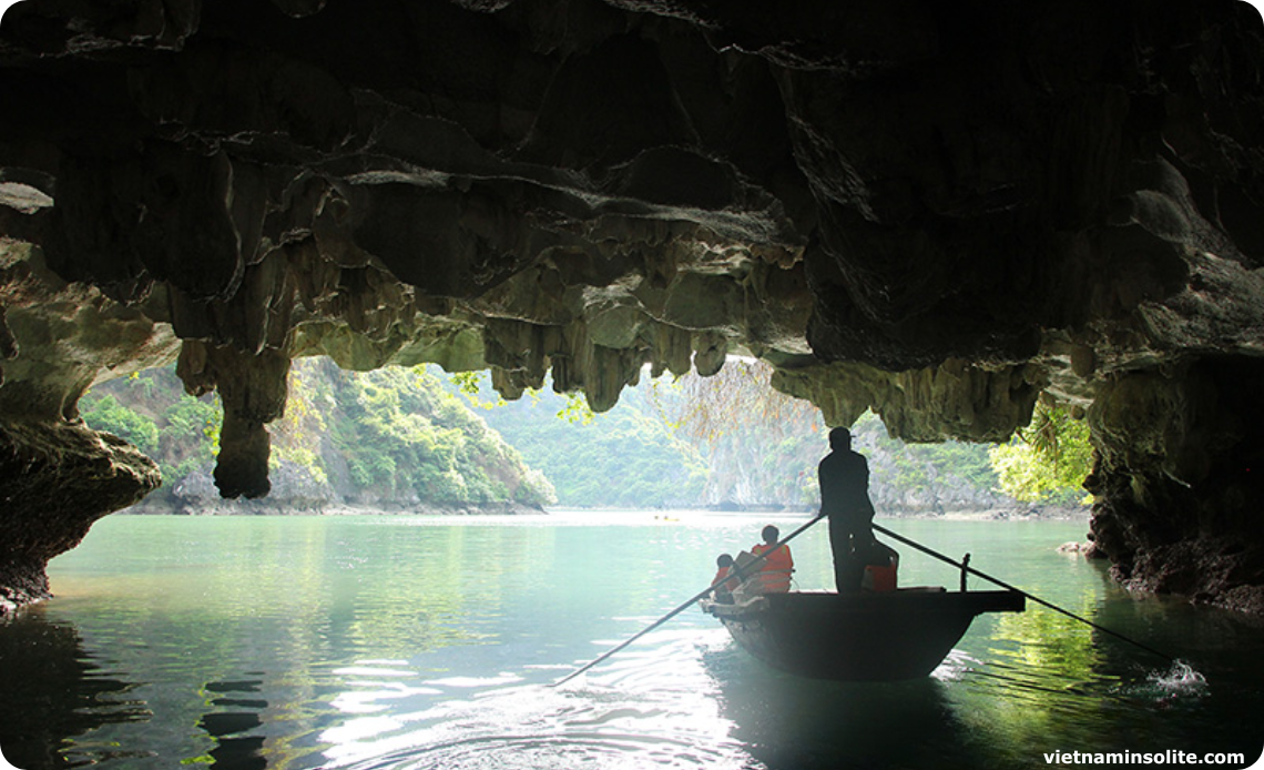 La grotte Sombre et Lumineuse